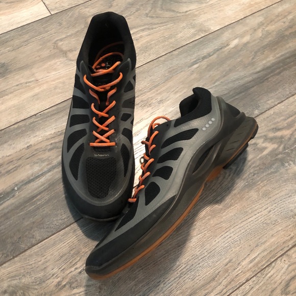 ecco running shoes mens